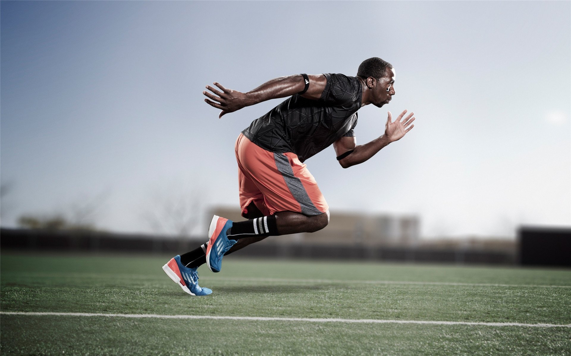 年度焦点之战之夜，莫兰特关键战不手软